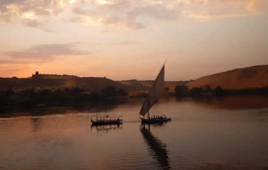 Viajes a Egipto con Pasaporte Faluca en el Nilo