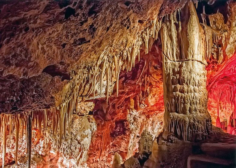 Cuevas de Génova, Palma