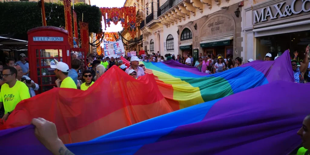 Malta es un destino cada vez más popular entre otros por su compromiso con los derechos de los colectivos LGTBIQ+